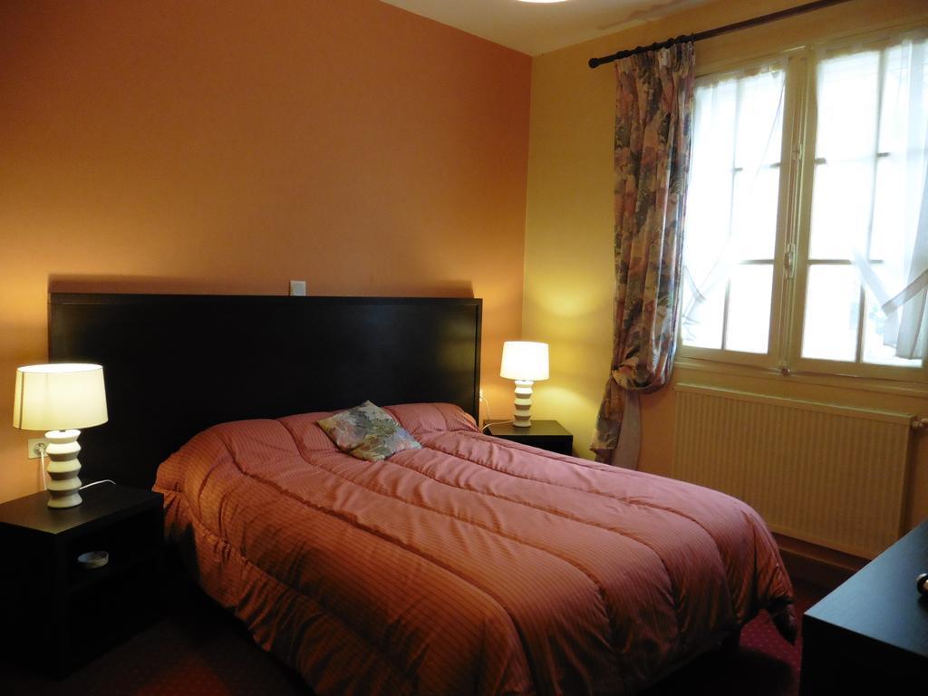 Le Petit Chaperon Rouge Hotel Coux-et-Bigaroque-Mouzens Ruang foto